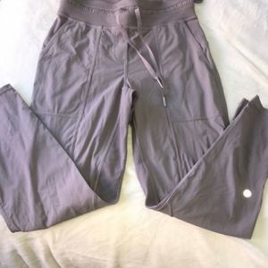Lululemon dance studio crop joggers